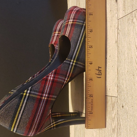 Fioni Gray Tartan Plaid Platform Heels Size 7.5 - Picture 9 of 12